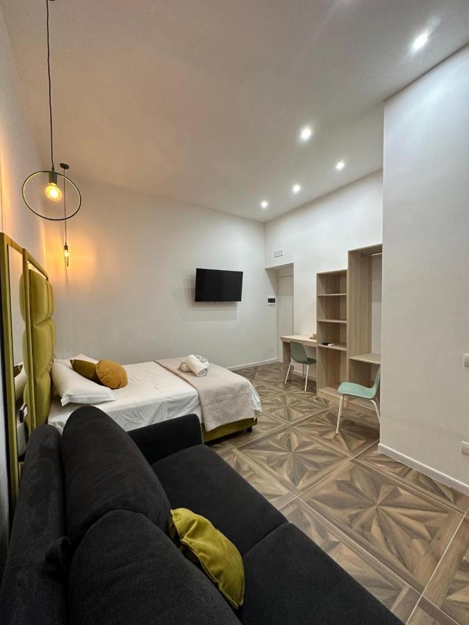 San Ferdinando Suite Room Наполи Екстериор снимка