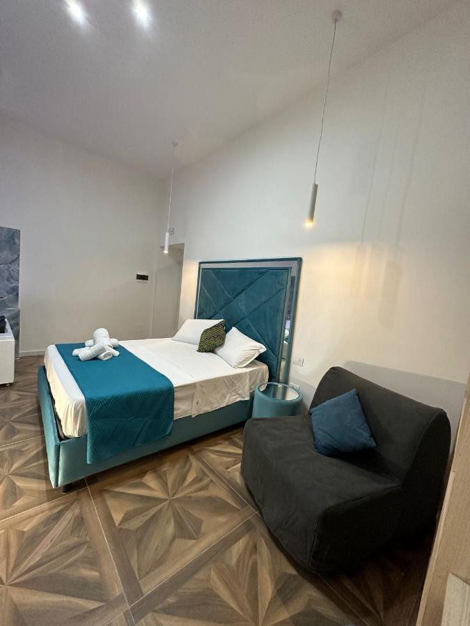 San Ferdinando Suite Room Наполи Екстериор снимка