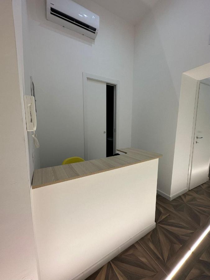 San Ferdinando Suite Room Наполи Екстериор снимка