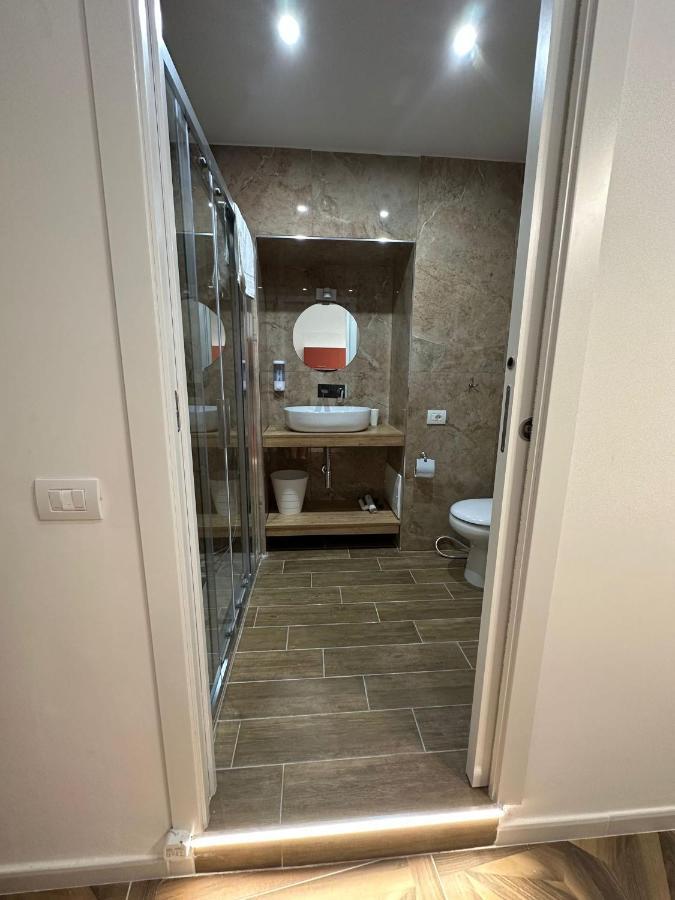 San Ferdinando Suite Room Наполи Екстериор снимка