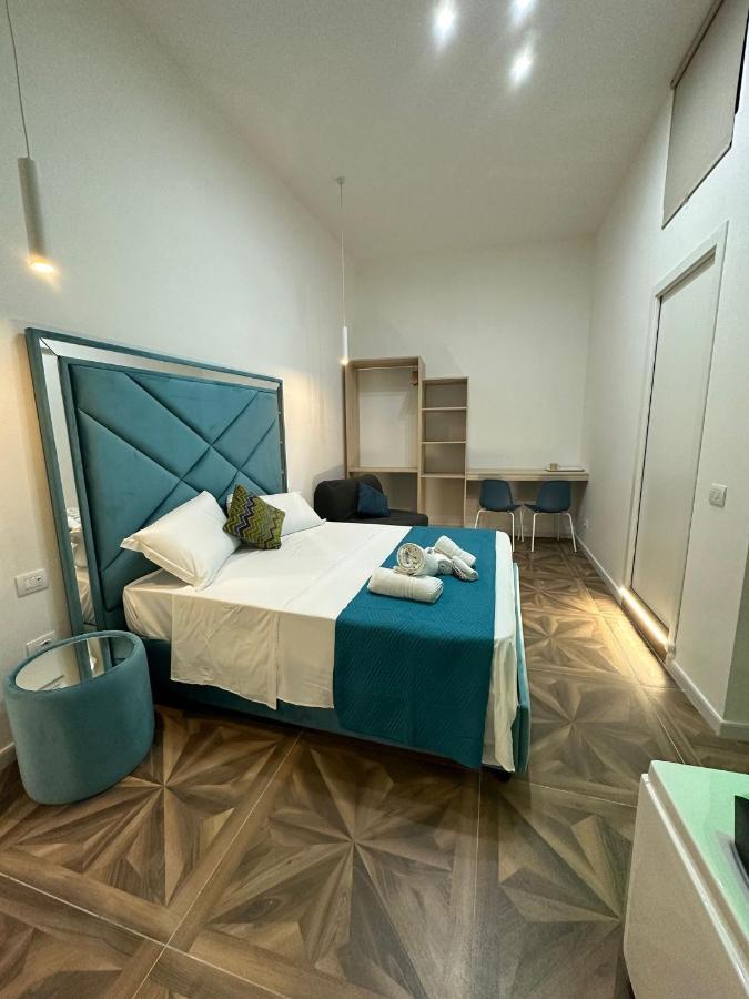 San Ferdinando Suite Room Наполи Екстериор снимка
