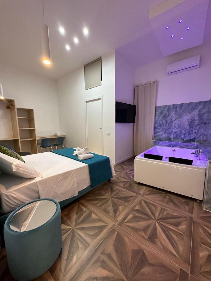 San Ferdinando Suite Room Наполи Екстериор снимка
