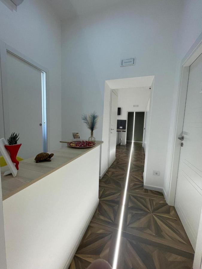 San Ferdinando Suite Room Наполи Екстериор снимка